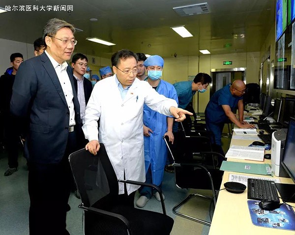 哈医大健康医疗大数据国家研究院成立 王文涛出席揭牌仪式并在哈