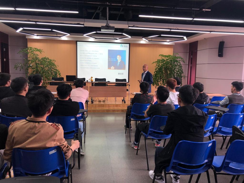 台州学院航空工程学院举办企业家与学生面对面活动