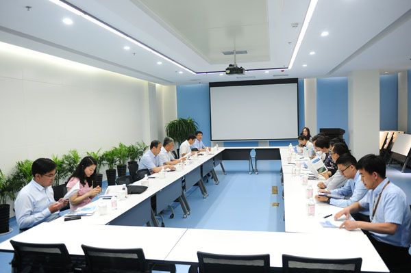 滨州医学院校领导率队赴烟台医药与健康公共技术服务平台调研