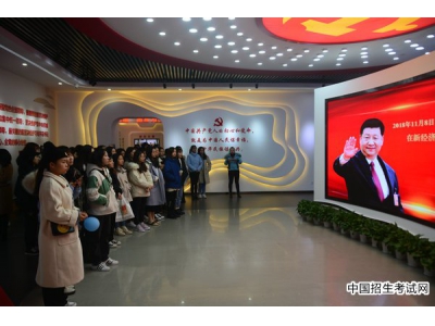 桂林师范高等专科学校中文系汉语专业2017级同学到奥创园开展实践